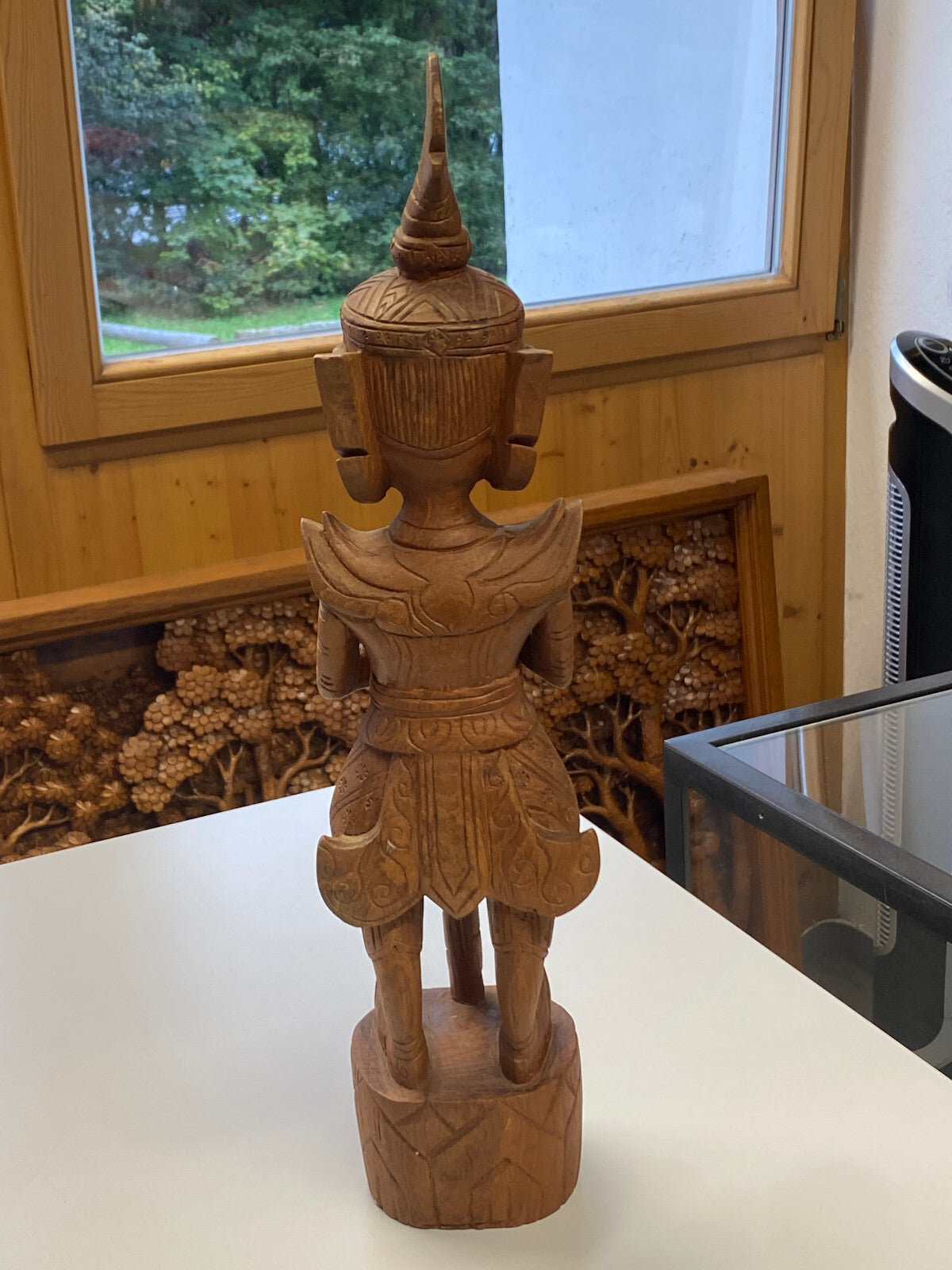 Thailand Skulptur aus Holz stehender Krieger 42cm hoch
