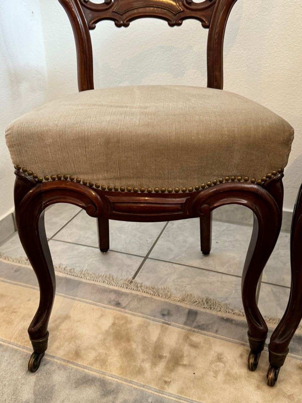 3x antiker Louis Philippe Stuhl um 1870 Mahagoni massiv antike Stühle