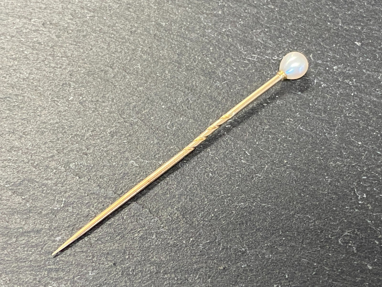 Antike Krawattennadel gelb Gold mit Perle
