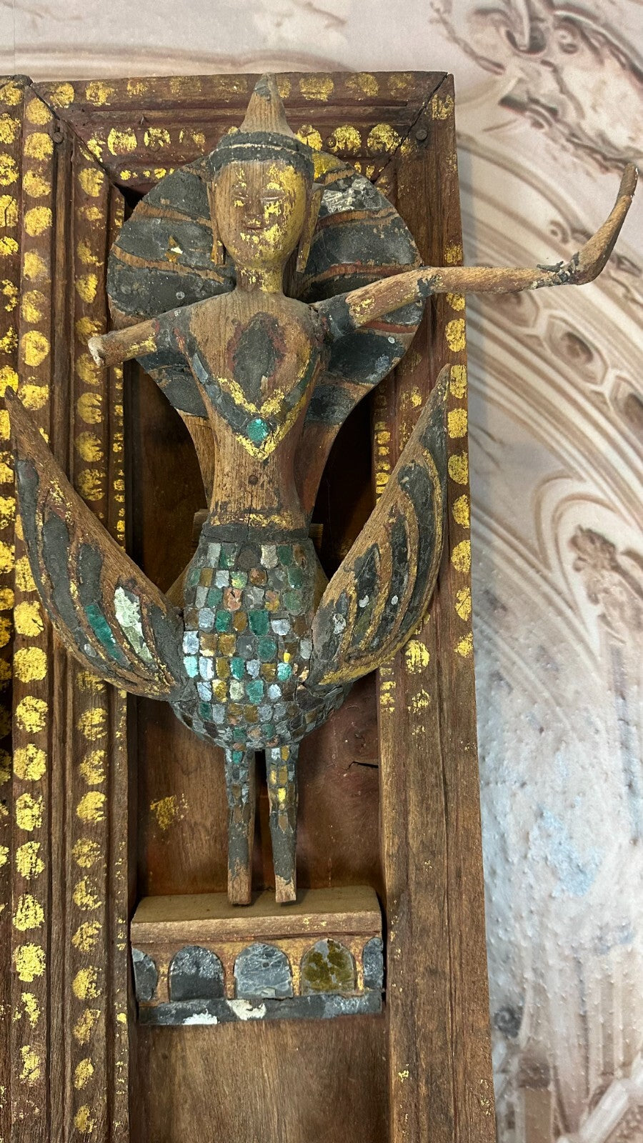Paar antike Wand Elemente Tür Rahmen Thailand um 1900 Figuren Skulpturen 252cm