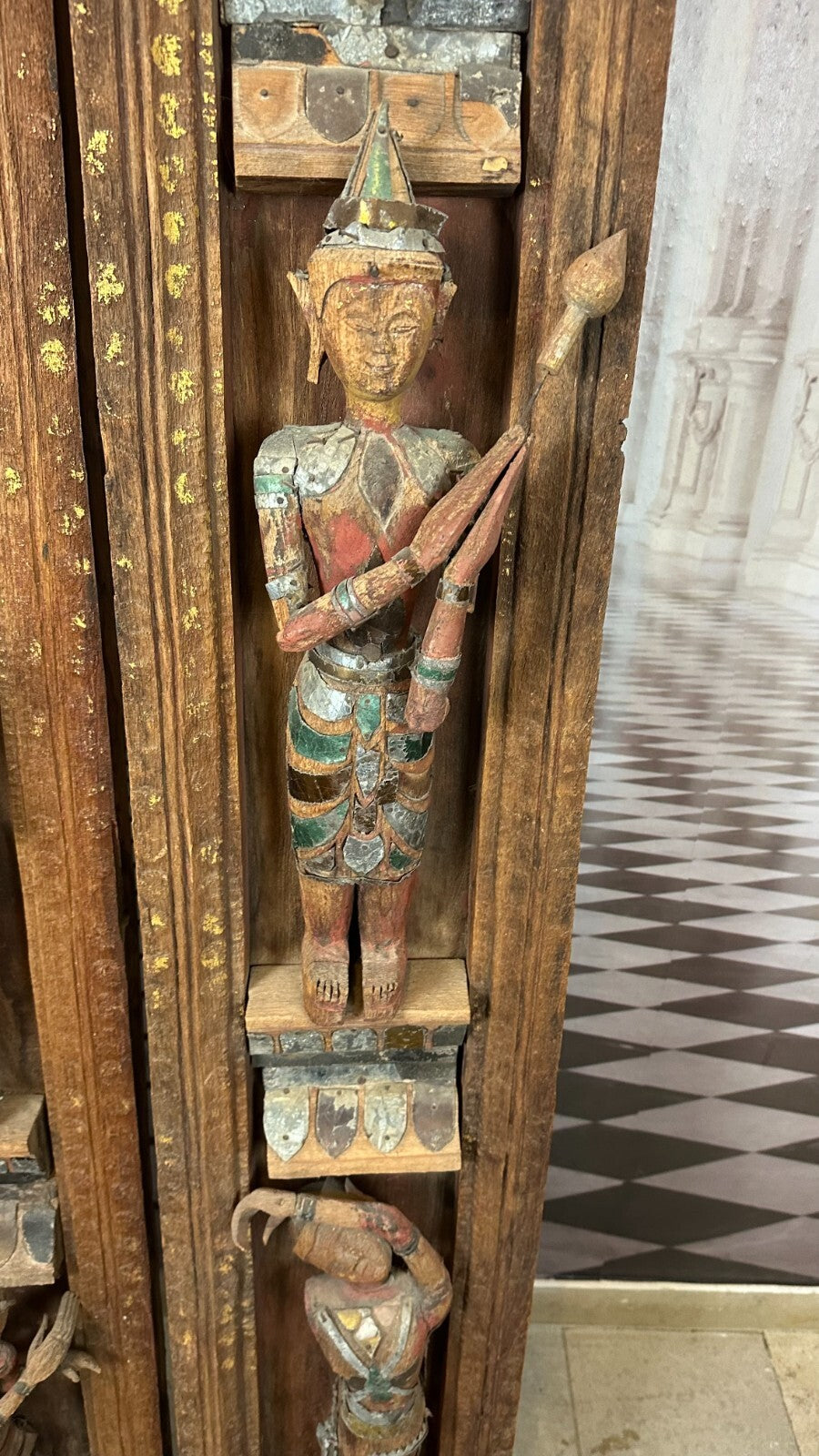 Paar antike Wand Elemente Tür Rahmen Thailand um 1900 Figuren Skulpturen 252cm
