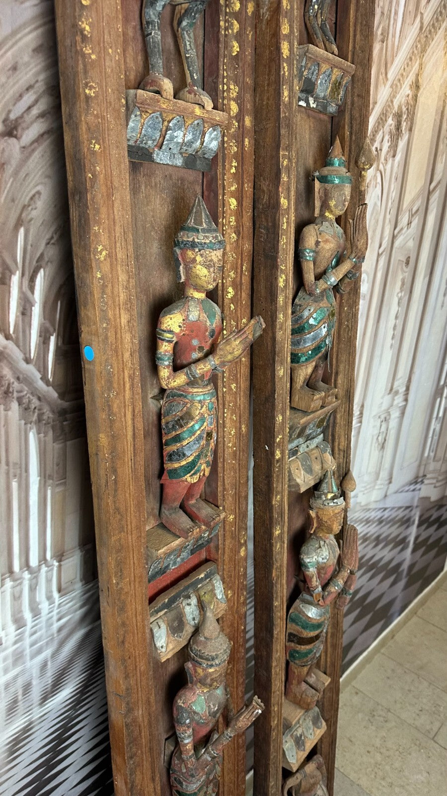 Paar antike Wand Elemente Tür Rahmen Thailand um 1900 Figuren Skulpturen 252cm