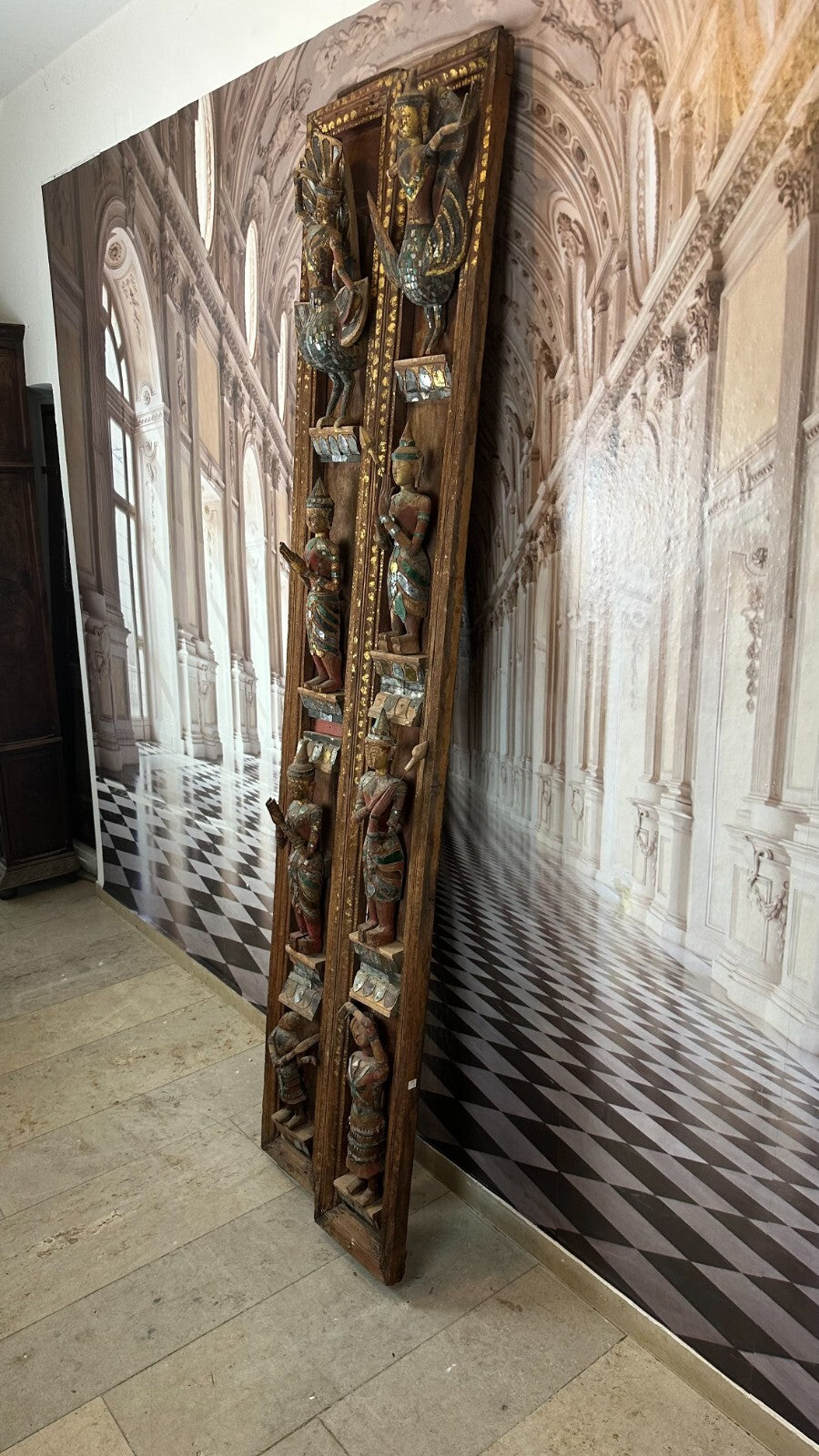 Paar antike Wand Elemente Tür Rahmen Thailand um 1900 Figuren Skulpturen 252cm