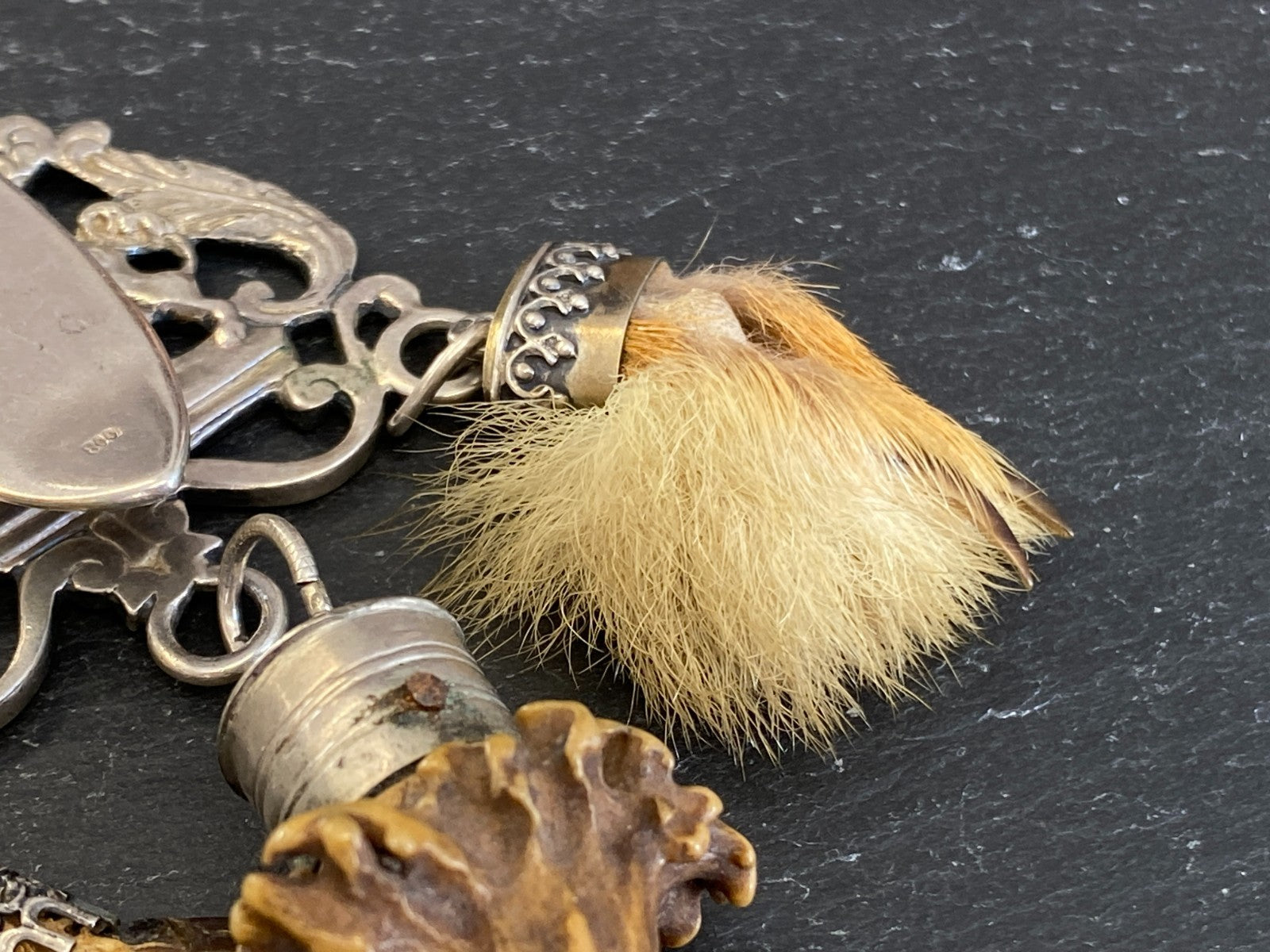 Charivari Rockstecker Hosenstecker aus Silber Drei Anhänger