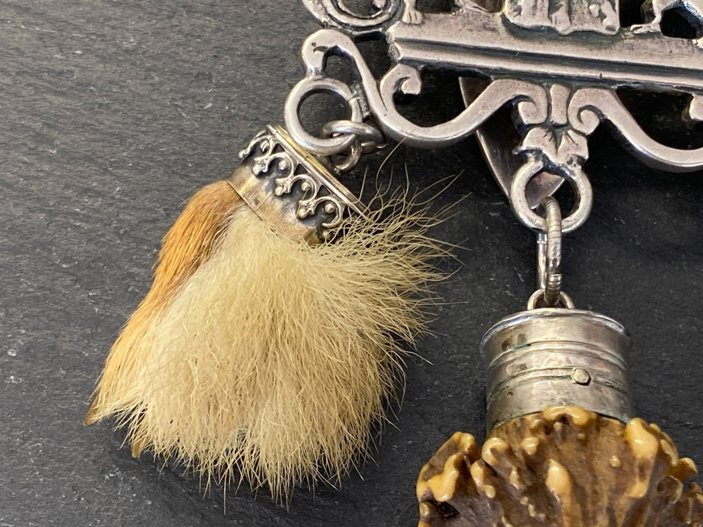 Charivari Rockstecker Hosenstecker aus Silber Drei Anhänger