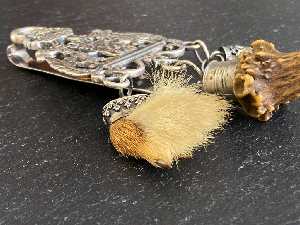 Charivari Rockstecker Hosenstecker aus Silber Drei Anhänger