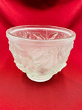 ART DECO VASE AUS GLAS PFERDE RELIEF ANTIK UM 1920 STARK RELIEFIERT OHNE CHIPS