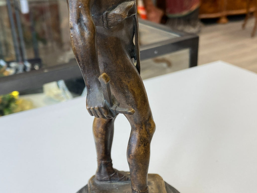 Victor Heinrich Seifert (1870-1953) Bronze Skulptur Kämpfer Gladiator