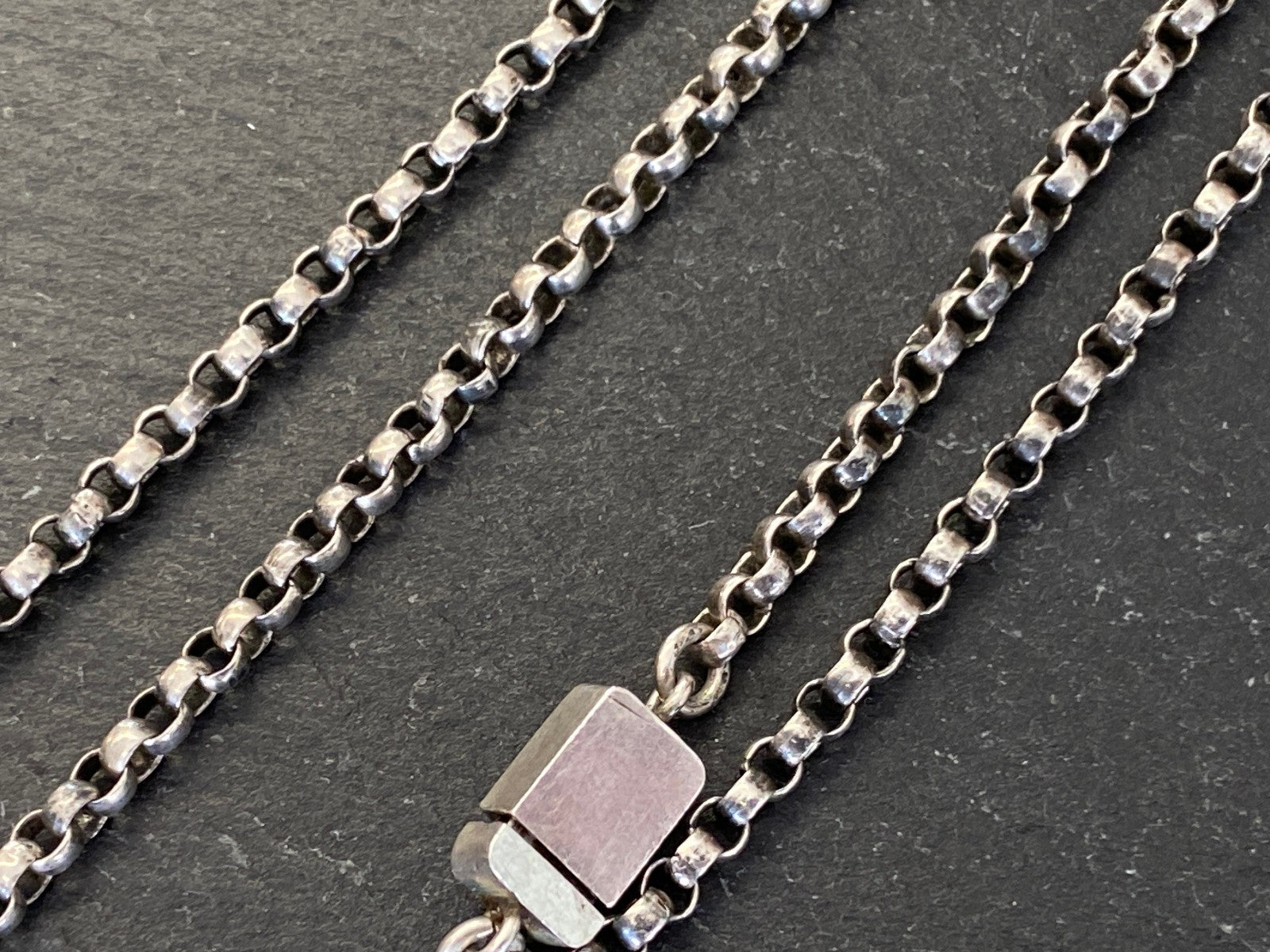 Alte Erbsenkette Kette Halskette Silber 950 mit Monogramm Anhänger