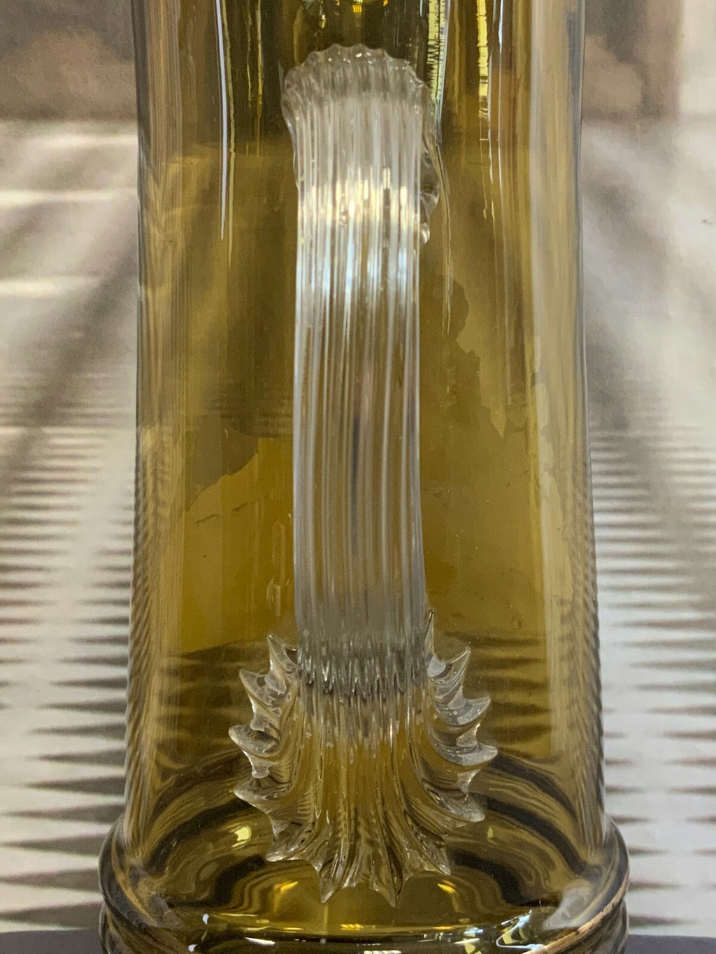 Kanne Romantische Szenerie gross antik Kanne aus Glas mit Dekor Kinder auf Wiese