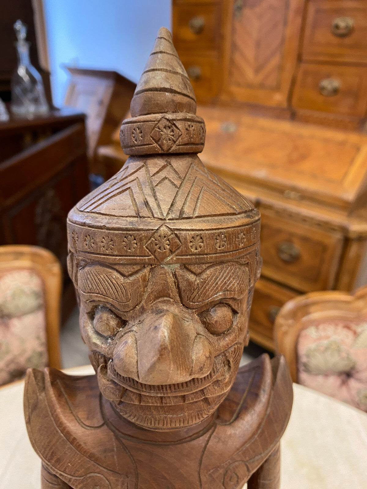 Thailand Skulptur aus Holz stehender Krieger 50cm hoch