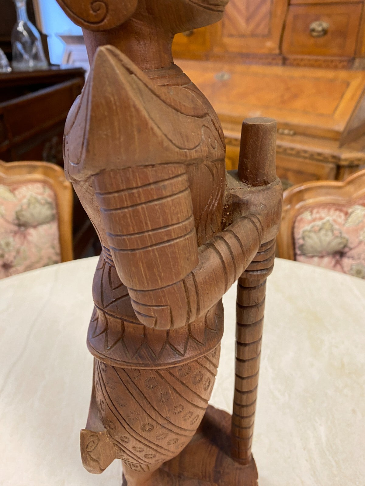 Thailand Skulptur aus Holz stehender Krieger 50cm hoch