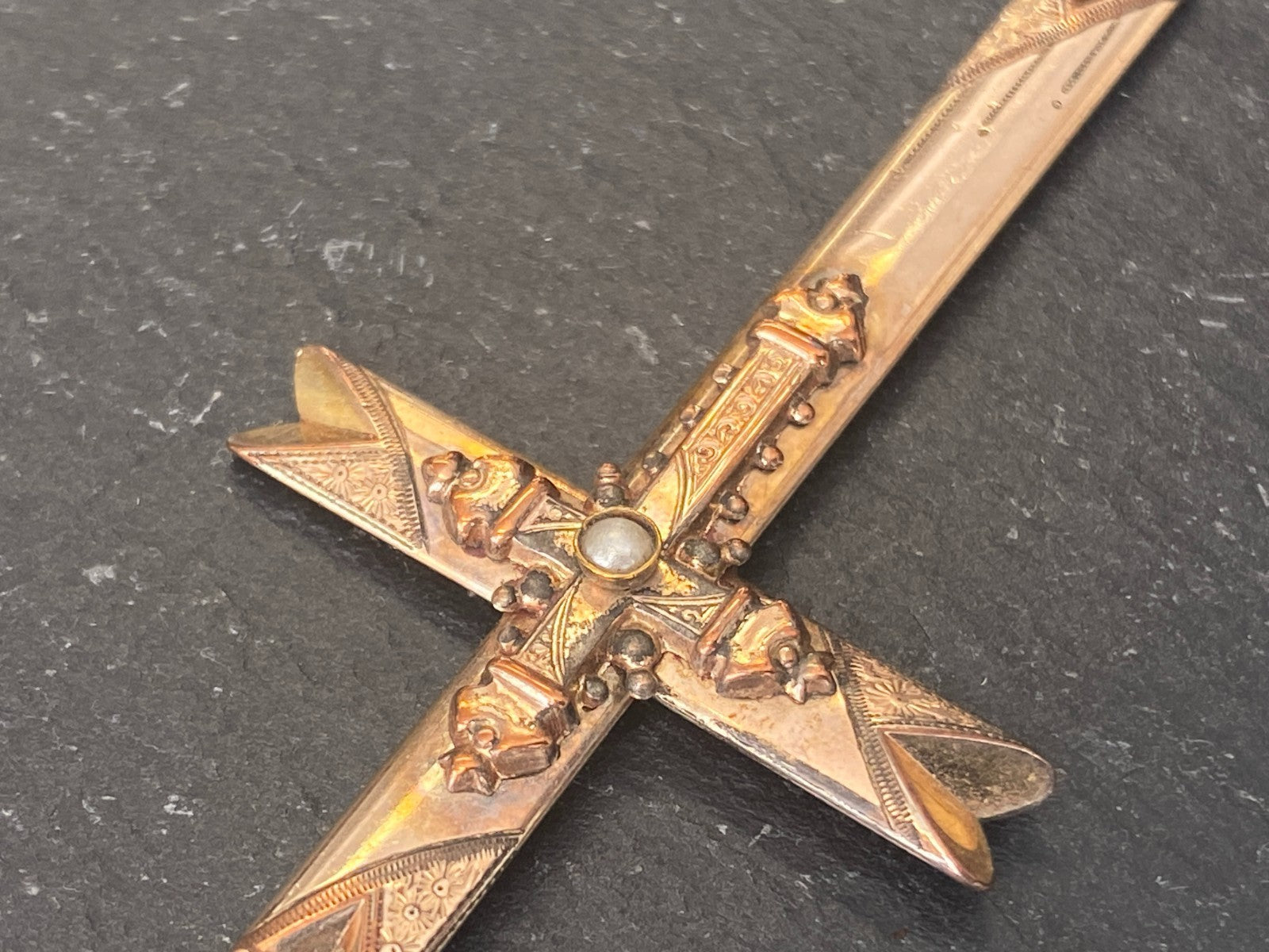 Vintage Kreuz Anhänger Metall vergoldet
