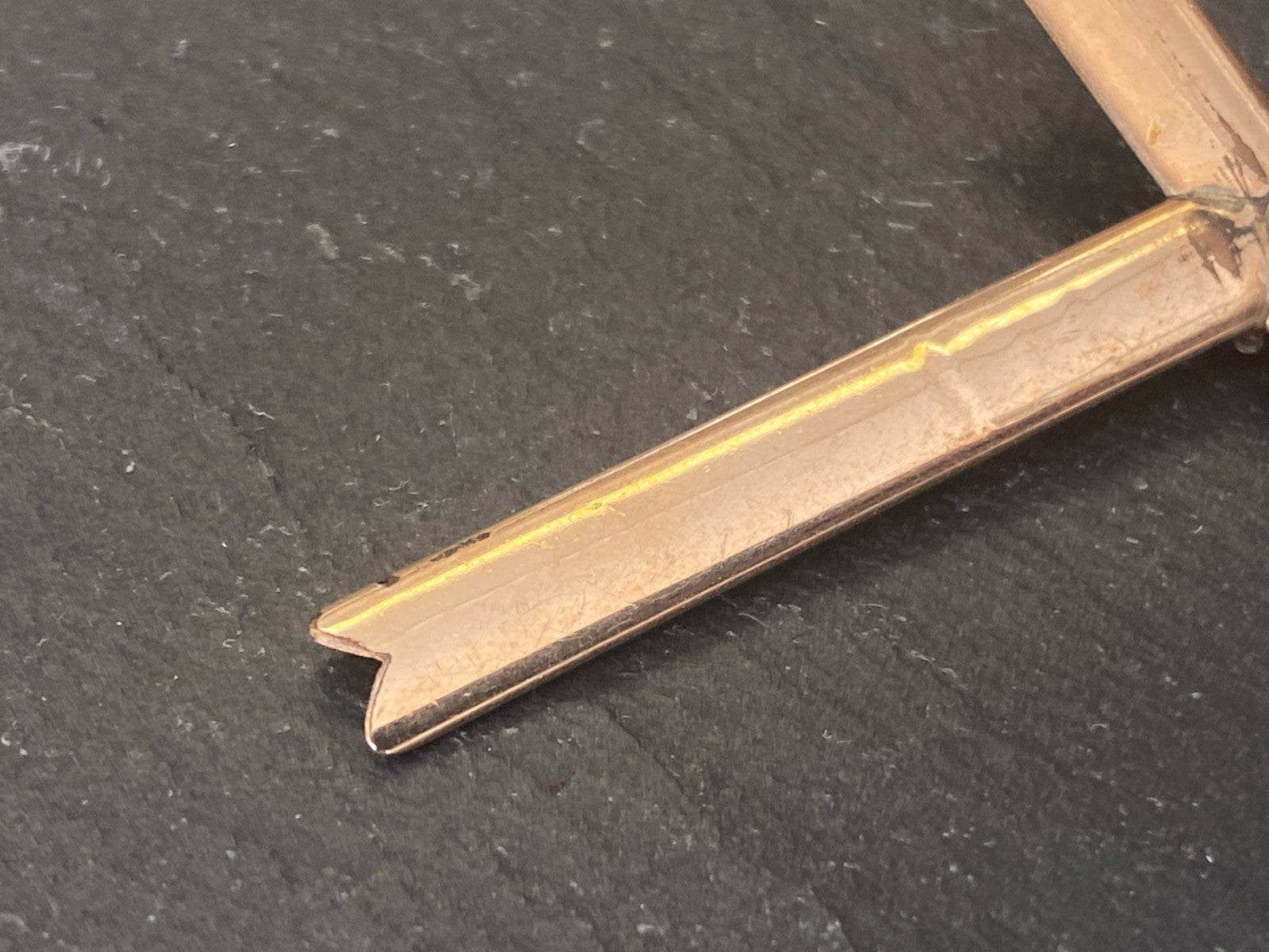 Vintage Kreuz Anhänger Metall vergoldet