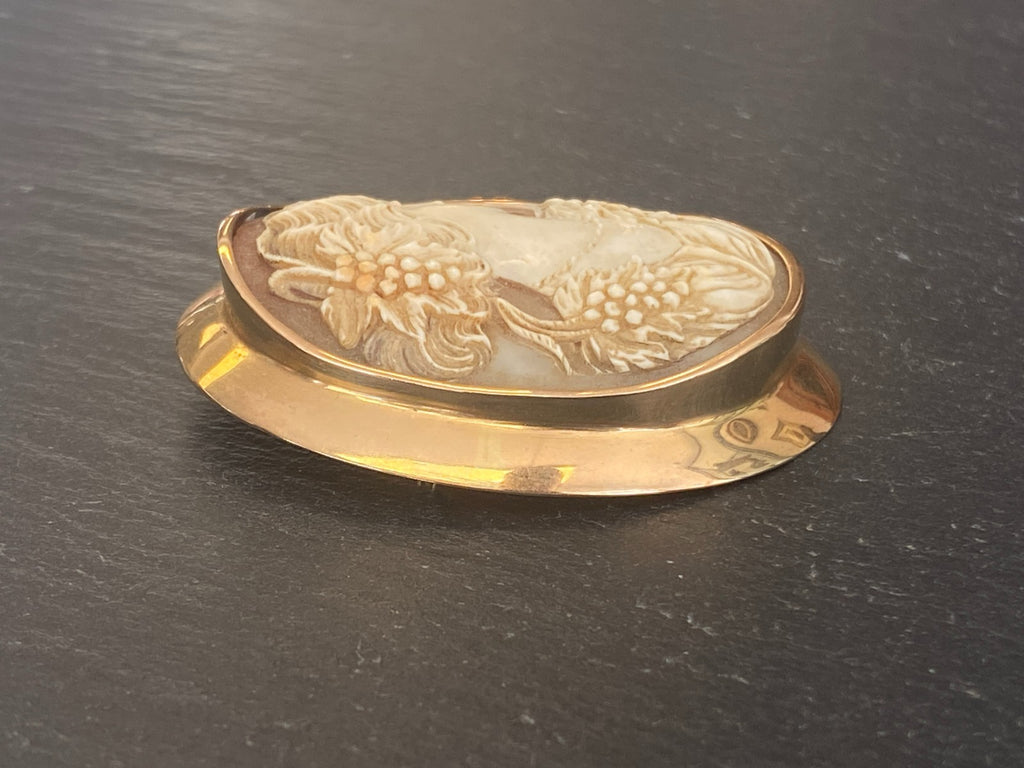 Grosse antike Brosche Gemme Kamee Fassung gelb Gold 12,7ct