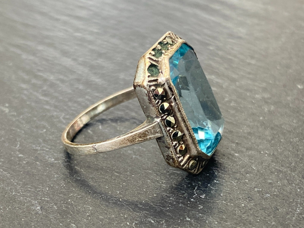 Antiker Art Deco Ring Silber 835 mit Blauem Glasstein und Markasiten