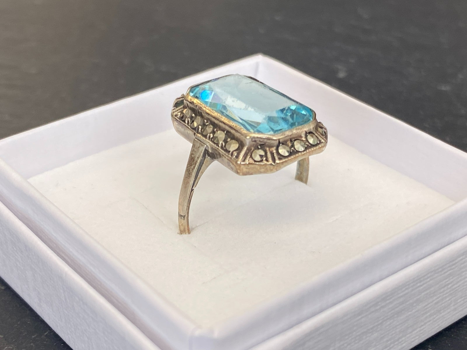 Antiker Art Deco Ring Silber 835 mit Blauem Glasstein und Markasiten