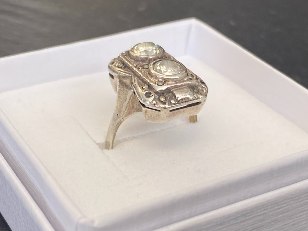 Antiker Art Deco Ring aus Silber mit Glassteinen Grösse 47