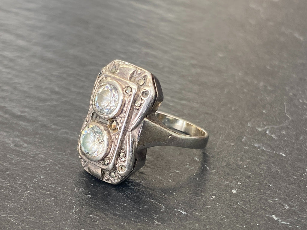 ANTIKER ART DECO RING AUS SILBER MIT GLASSTEINEN GRÖSSE 47