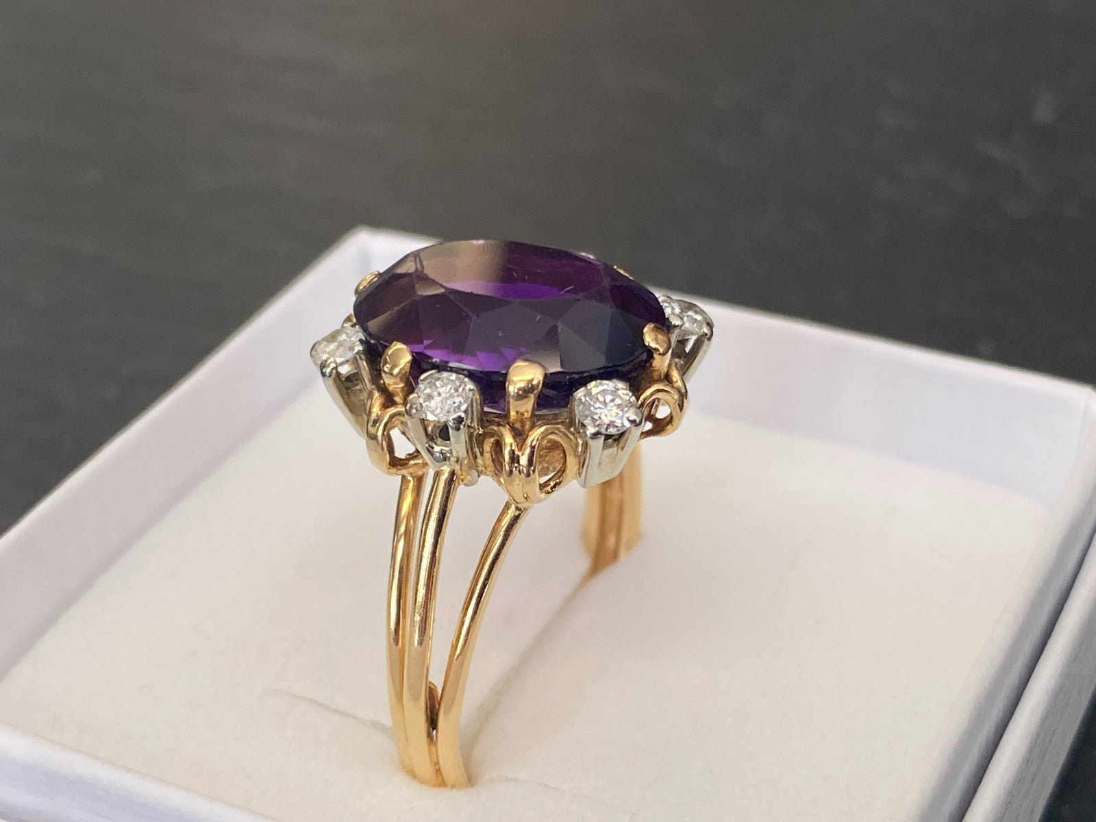 Entourage Ring Damenring gelb Gold 18K 750 0.48ct Diamanten und Amethyst Gr. 63