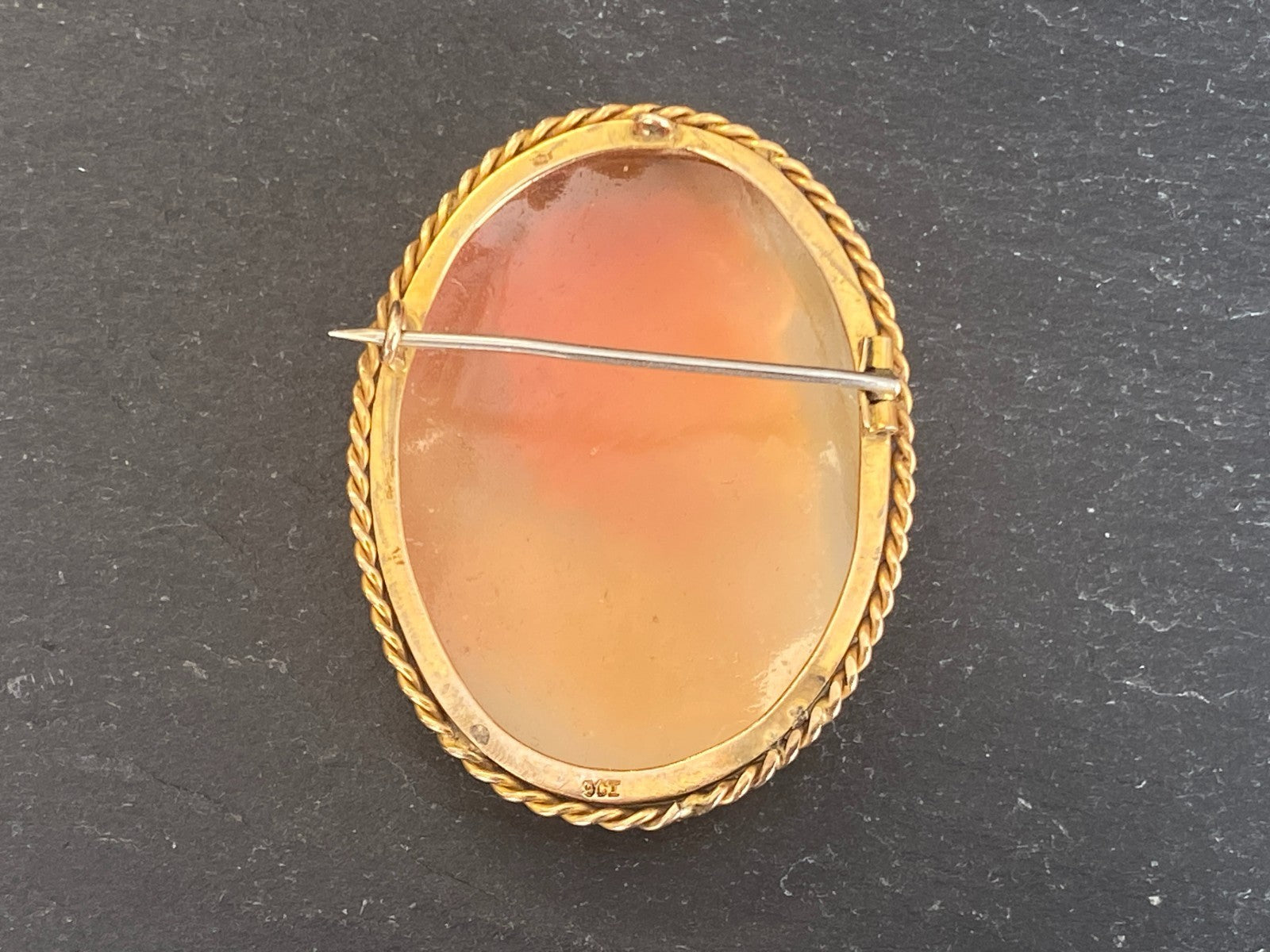 Grosse antike Brosche Gemme Kamee Fassung gelb Gold 9K 375