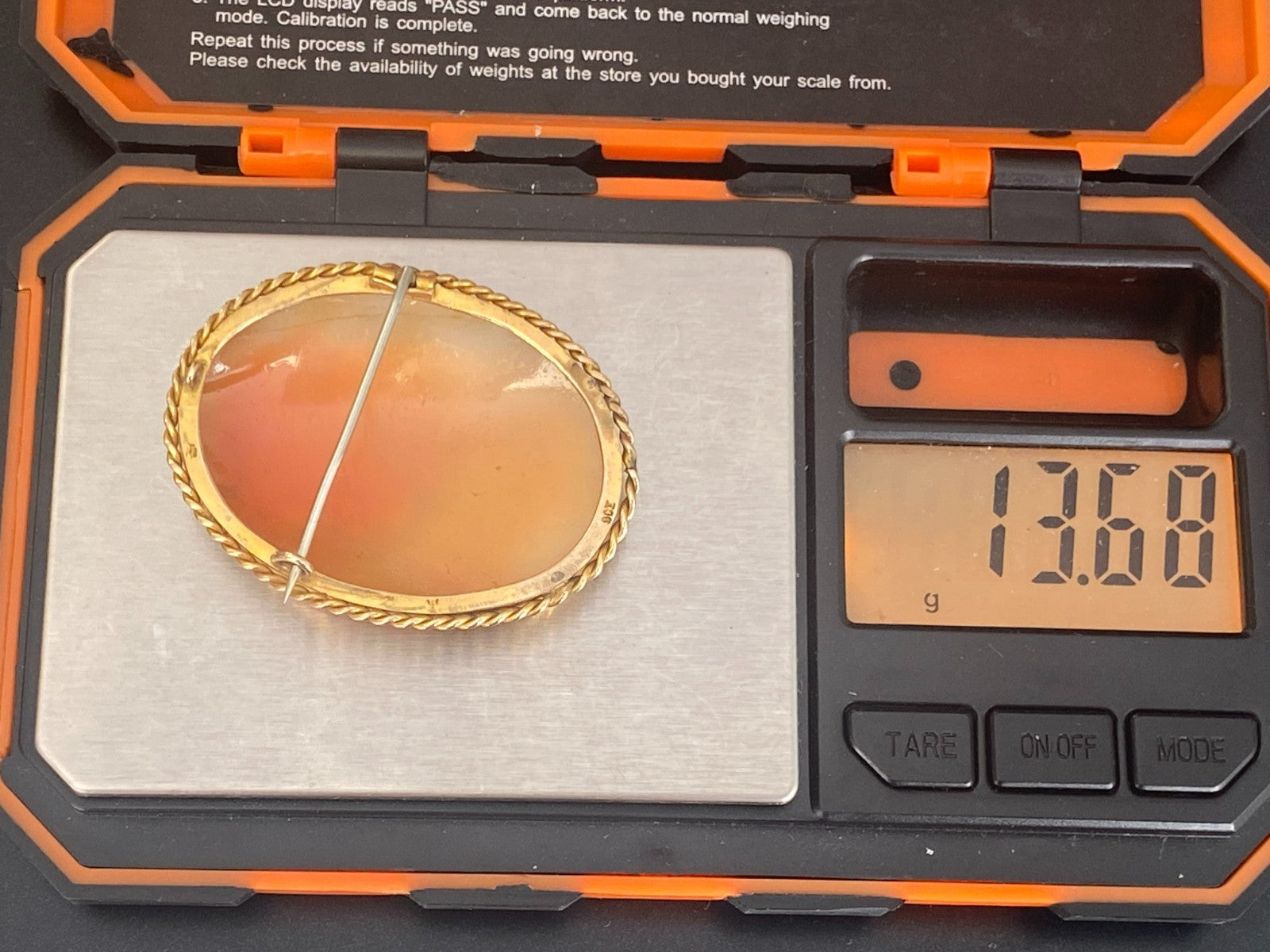 Grosse antike Brosche Gemme Kamee Fassung gelb Gold 9K 375