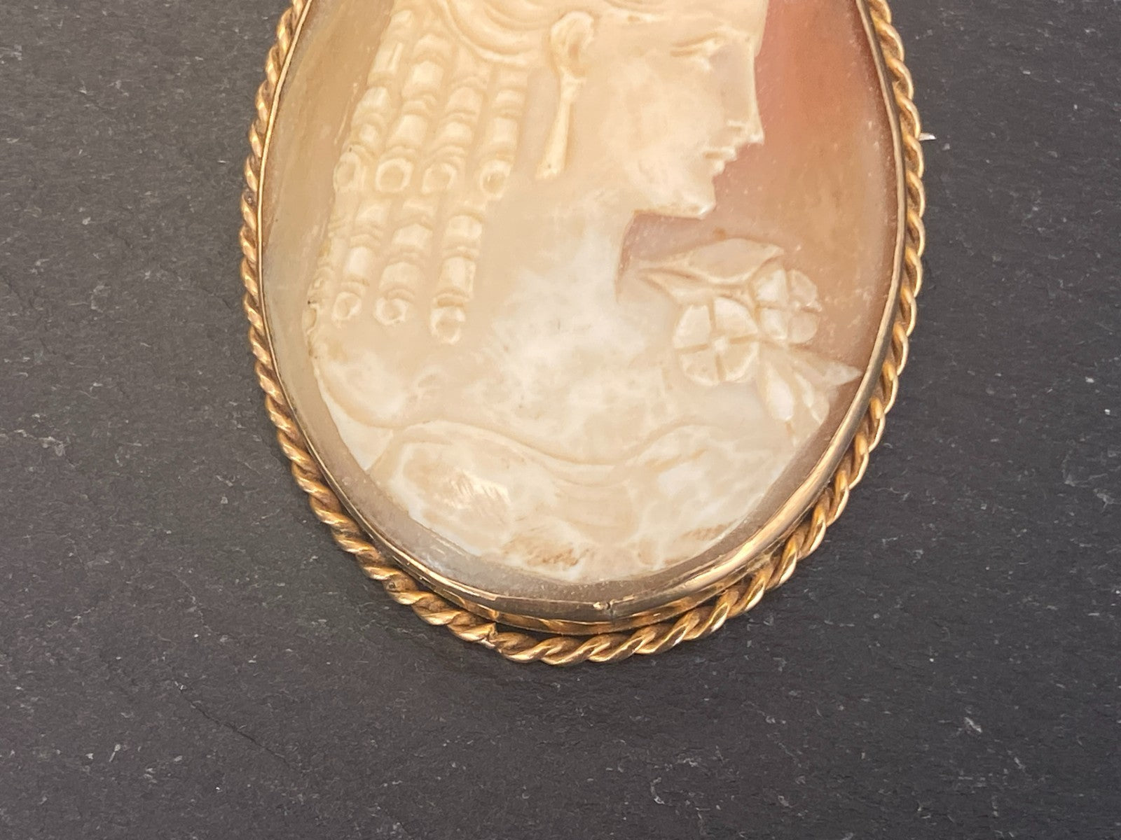 Grosse antike Brosche Gemme Kamee Fassung gelb Gold 9K 375