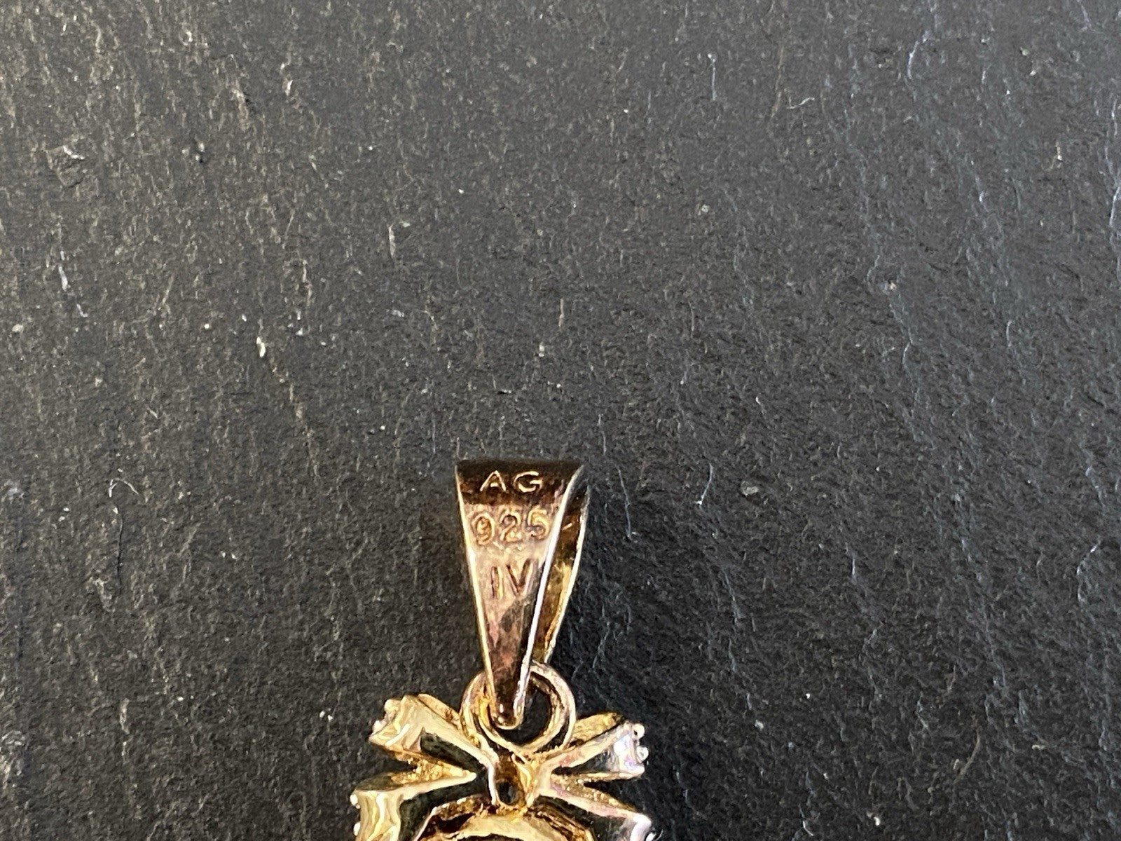 Eleganter Anhänger aus Sterling Silber 925 vergoldet mit Rubin Ca. 7,67ct