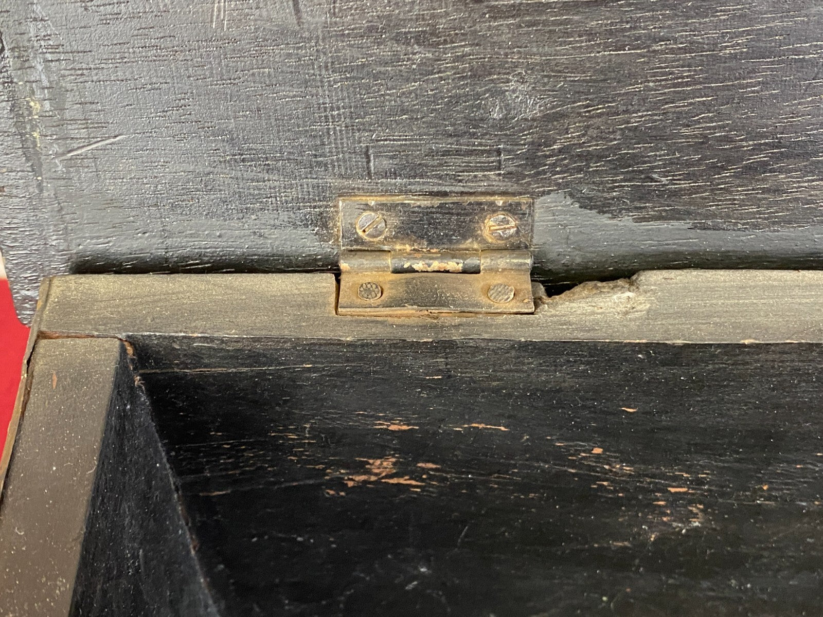 Antike Kolonial Kiste aus Holz mit Messingbeschlägen um 1880 Truhe