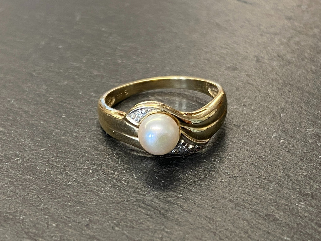 Eleganter Perlenring Ring Gelbgold 585 mit Perle und Diamanten Grösse 53