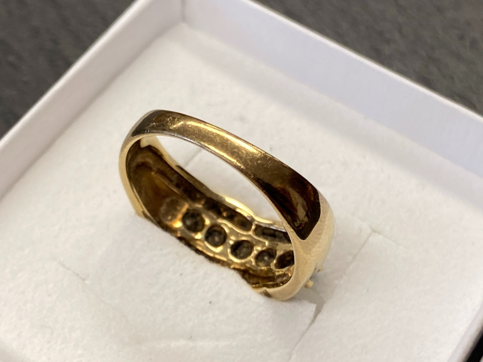 Eleganter Ring Gold 333 Diamanten Saphire Grösse 56