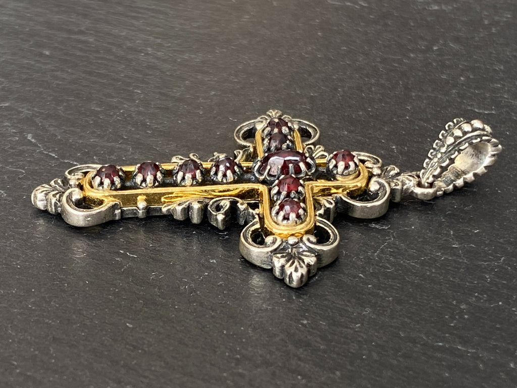Antiker Siebenbürgen Kreuz aus Silber mit Granaten 19 tes Jhdt