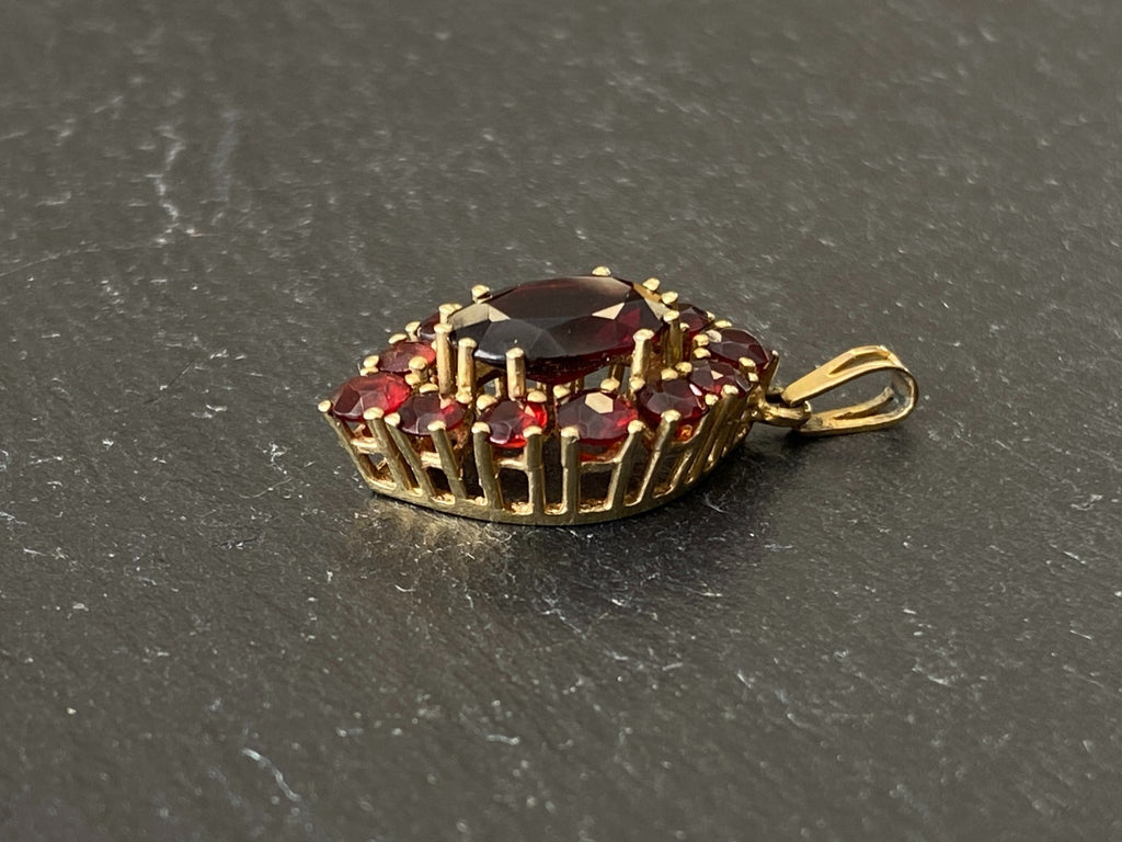 Antiker Böhmen Anhänger Gold 333 mit Granat