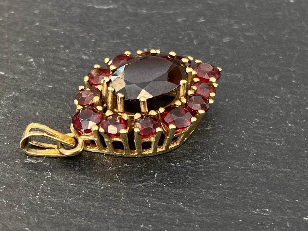 Antiker Böhmen Anhänger Gold 333 mit Granat