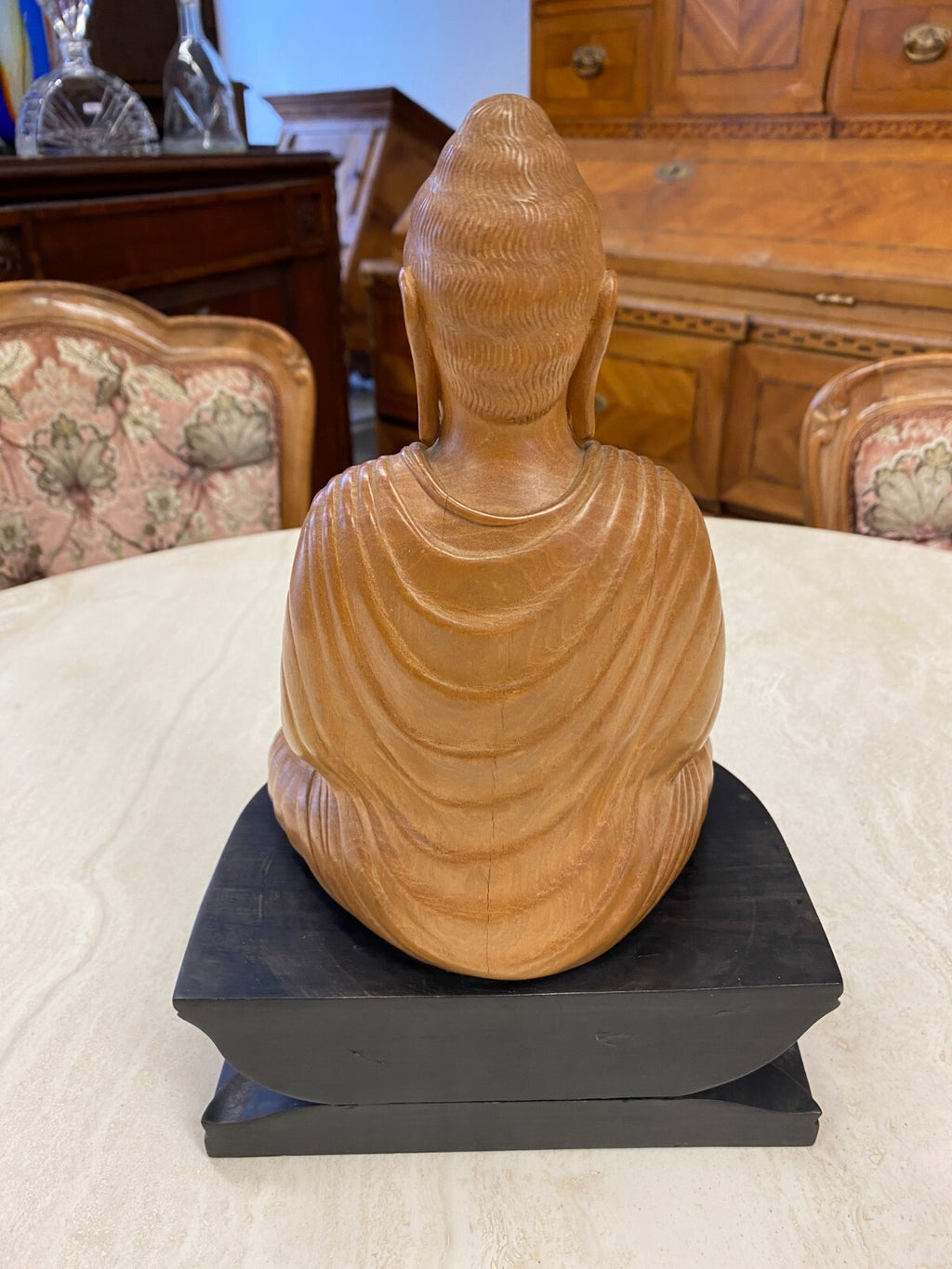 China Skulptur aus Holz Buddha auf Podest 28cm hoch