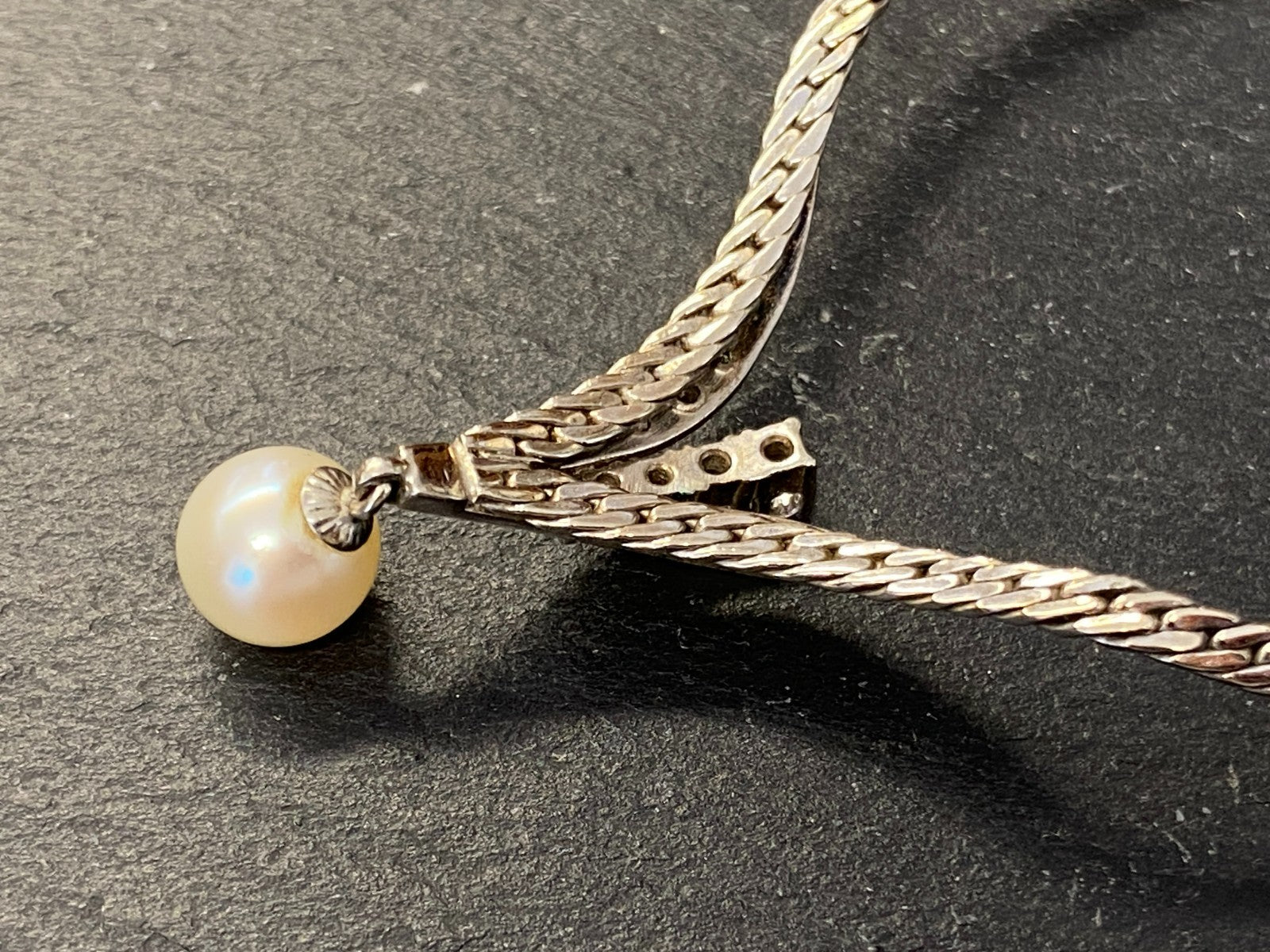 Elegantes Collier Weissgold Gold 585 16,6g mit Perle und Diamanten Halskette