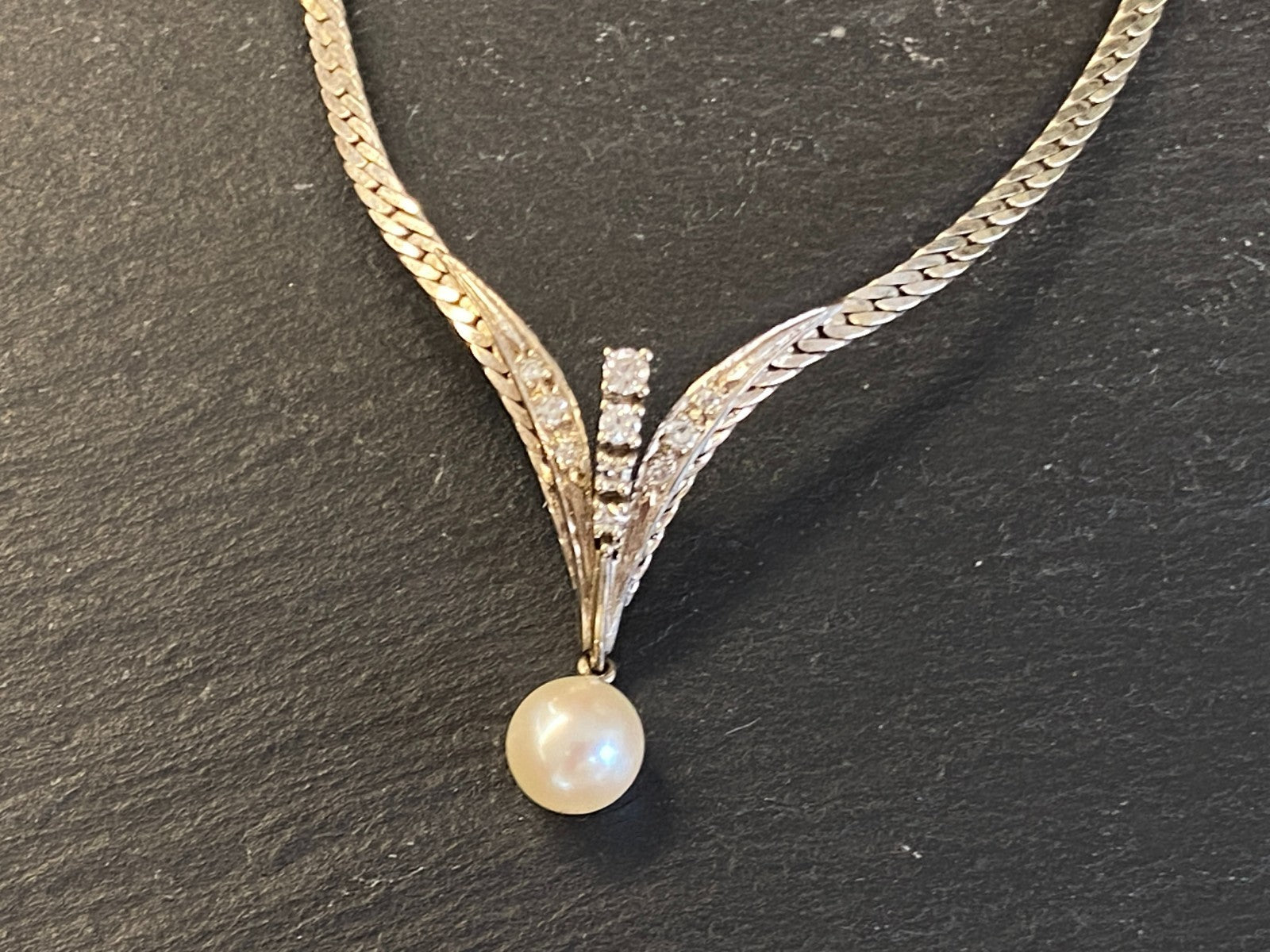 Elegantes Collier Weissgold Gold 585 16,6g mit Perle und Diamanten Halskette