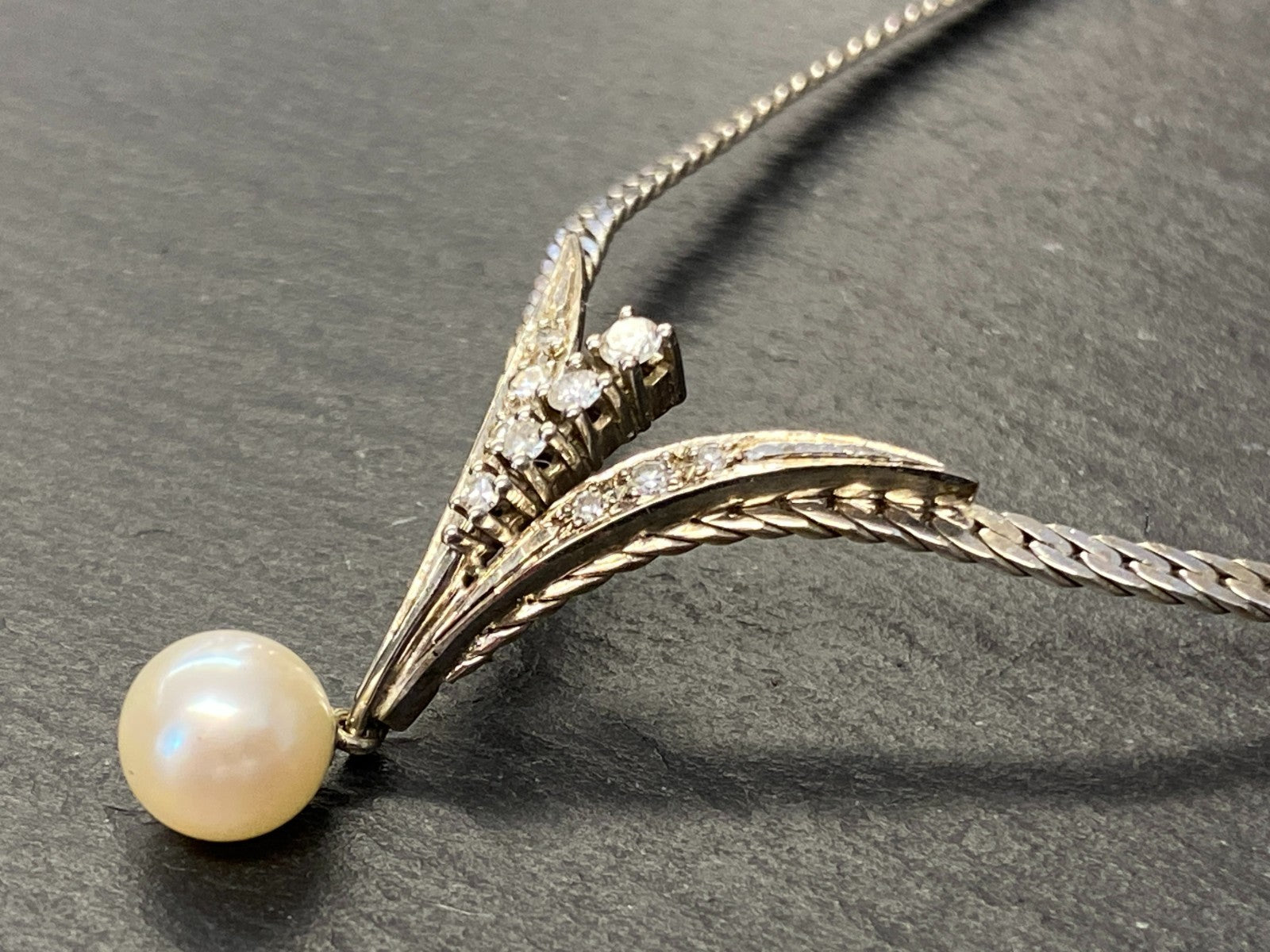 Elegantes Collier Weissgold Gold 585 16,6g mit Perle und Diamanten Halskette
