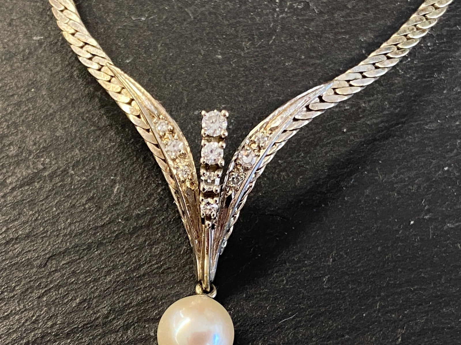 Elegantes Collier Weissgold Gold 585 16,6g mit Perle und Diamanten Halskette