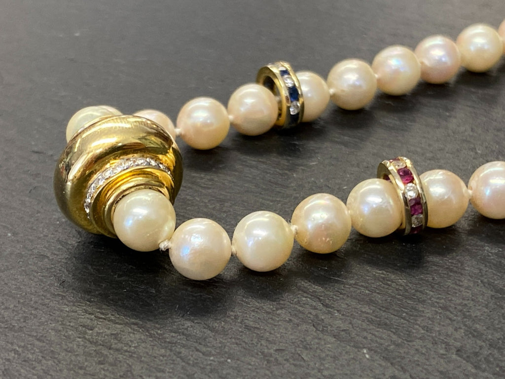 Elegantes Collier Perlenkette mit Elementen aus Gelbgold 14K Diamanten