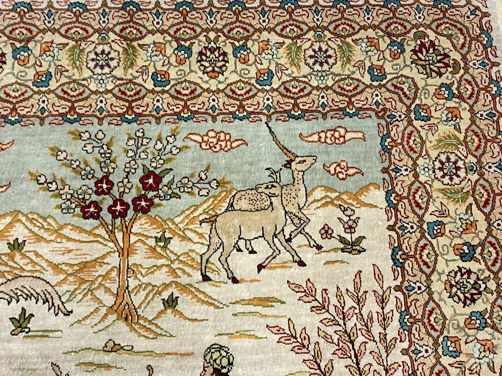 Figürlicher Hereke Teppich Seideteppich Seide 1.000.000 Knoten 124x95cm