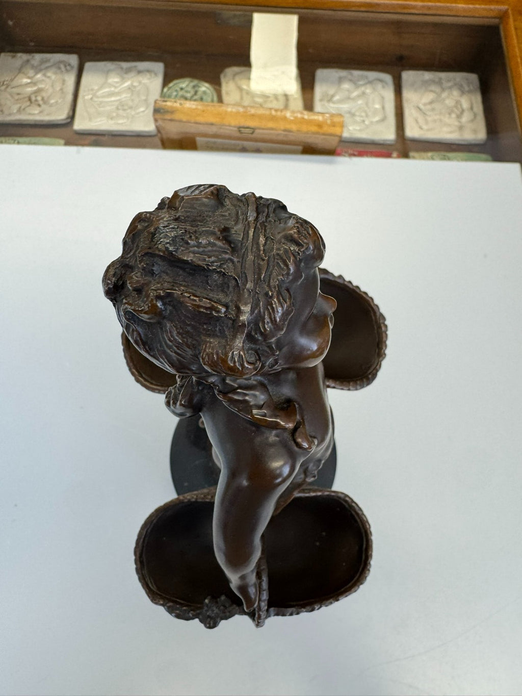 Suzanne Bizard (1873-1963) Bronze Skulptur Mädchen mit Körben