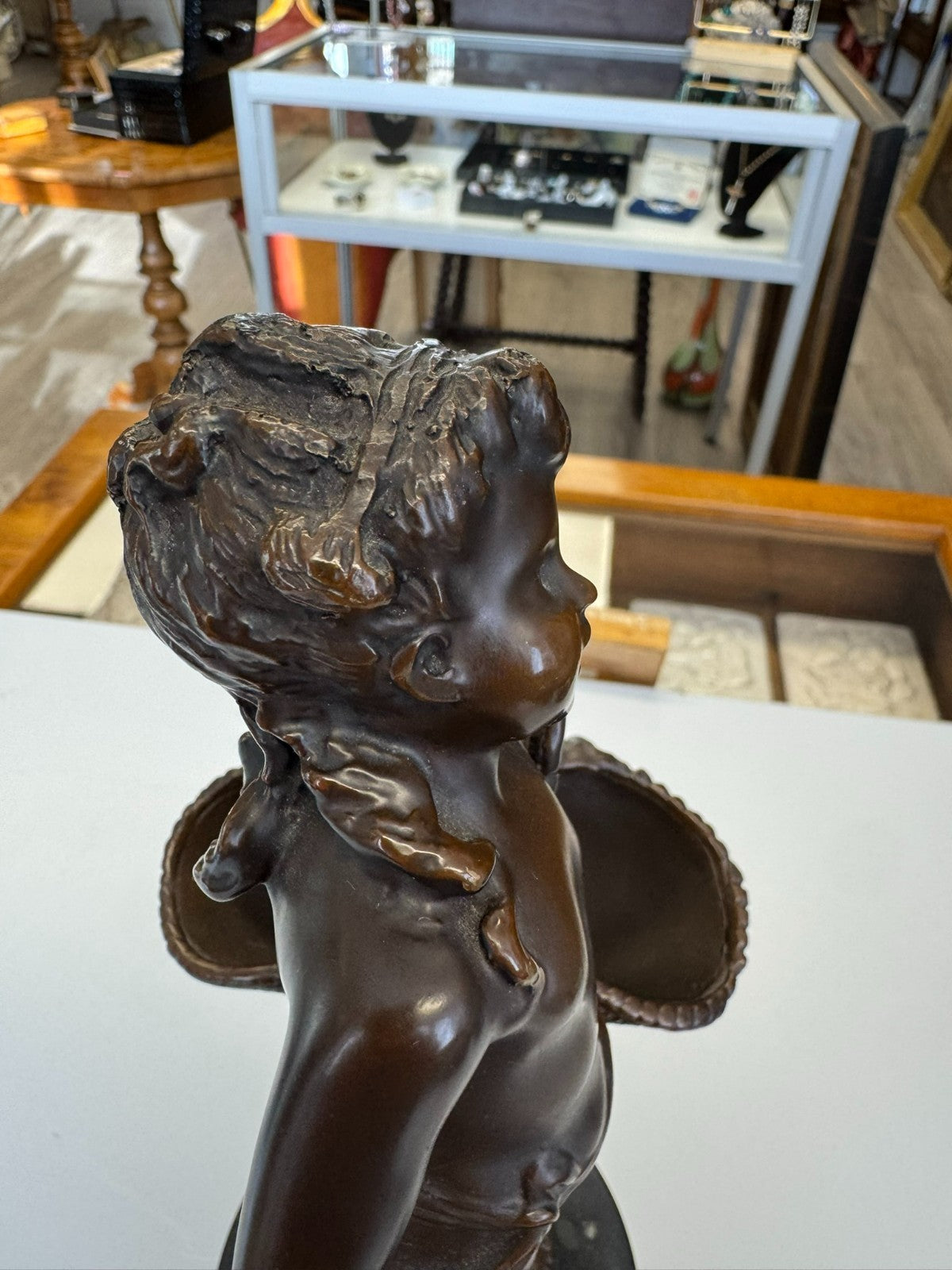 Suzanne Bizard (1873-1963) Bronze Skulptur Mädchen mit Körben