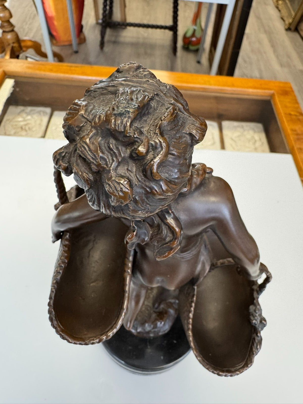 Suzanne Bizard (1873-1963) Bronze Skulptur Mädchen mit Körben