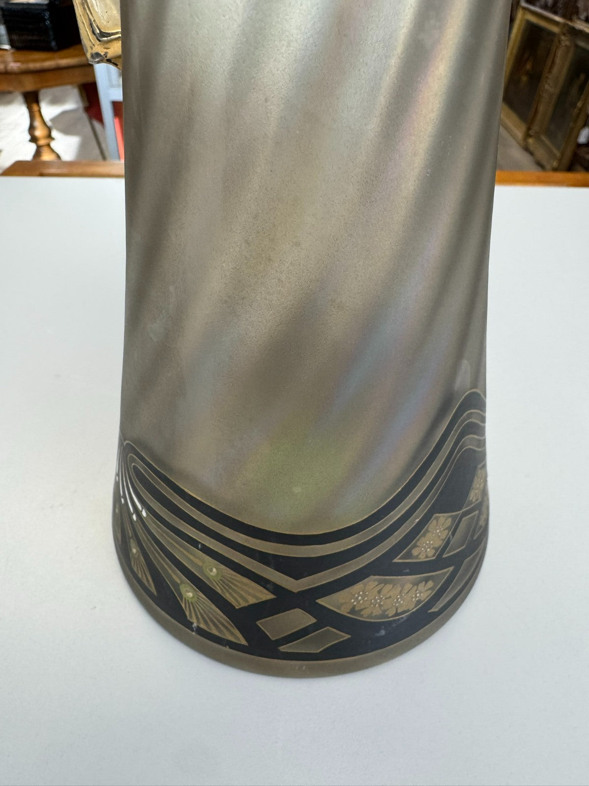 Herausragende Jugendstil Karaffe aus Satiniertem Glas mit Vergoldeter Montur