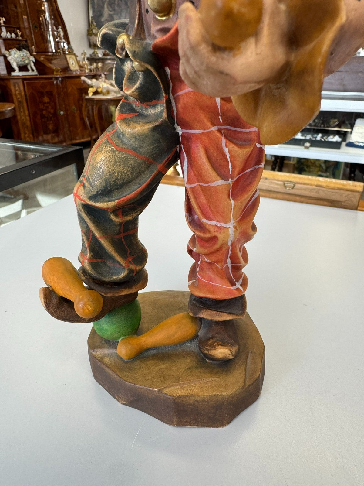 Neuzeitige Skulptur aus Holz 28cm Clown handbemalt