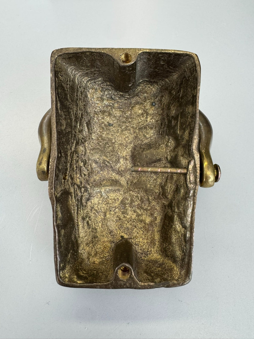Antike Türapplike Kopf eines Mannes aus Messing um 1880 Türklopfer
