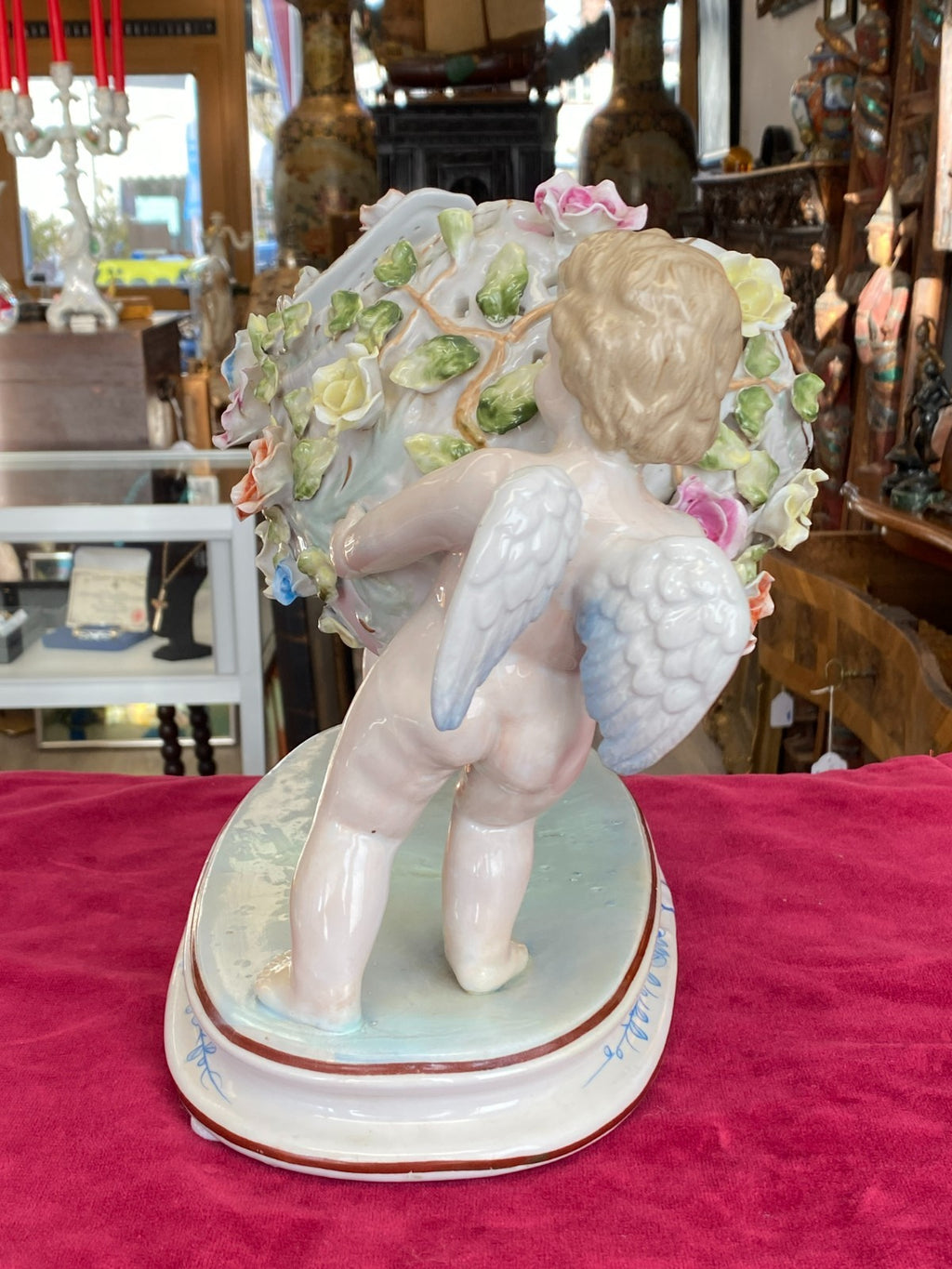 Sehr grosse Porzellan Jardiniere mit Putti