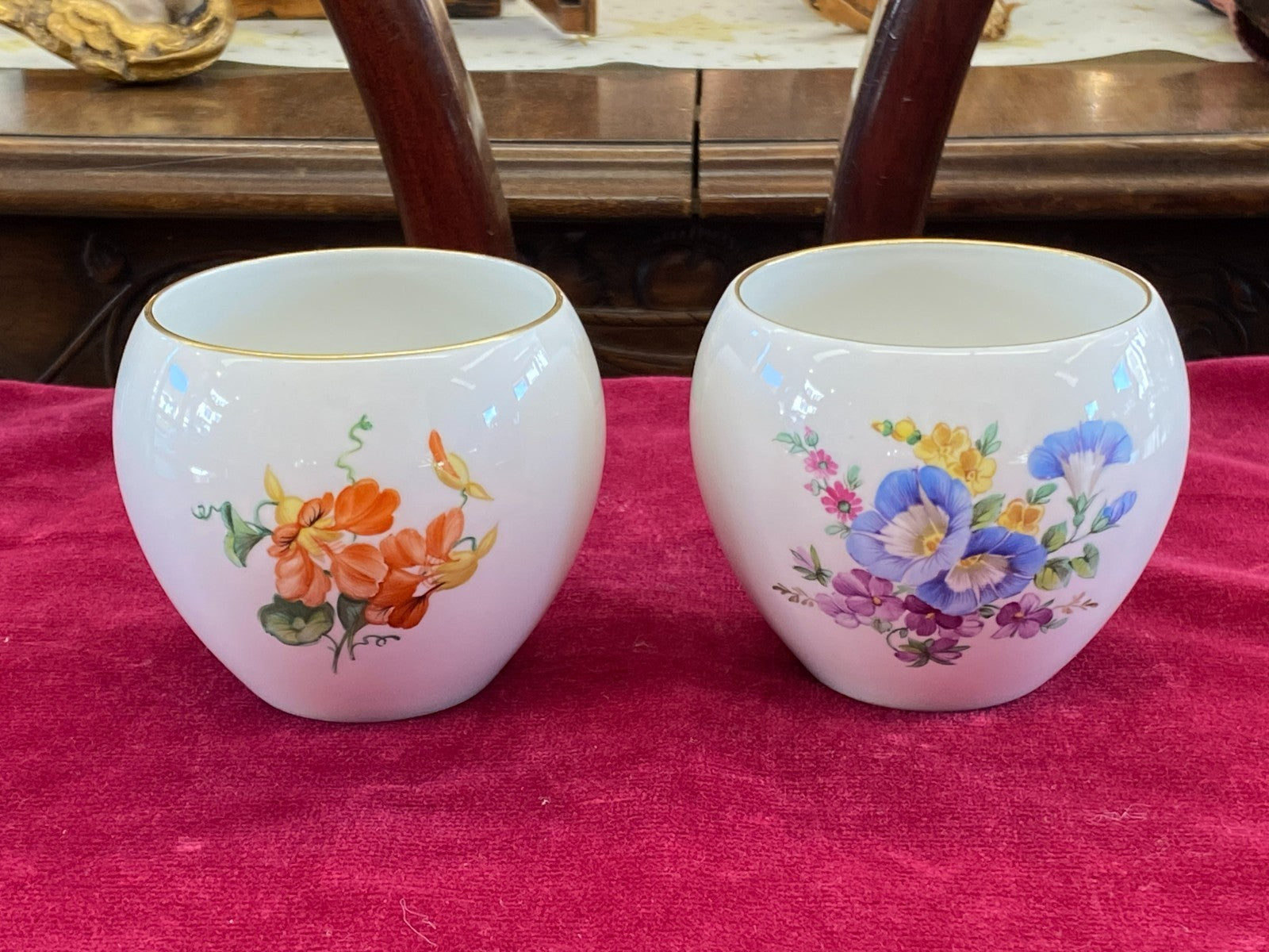 Paar Cachepots Porzellan Kpm Schalen Blumen handbemalt
