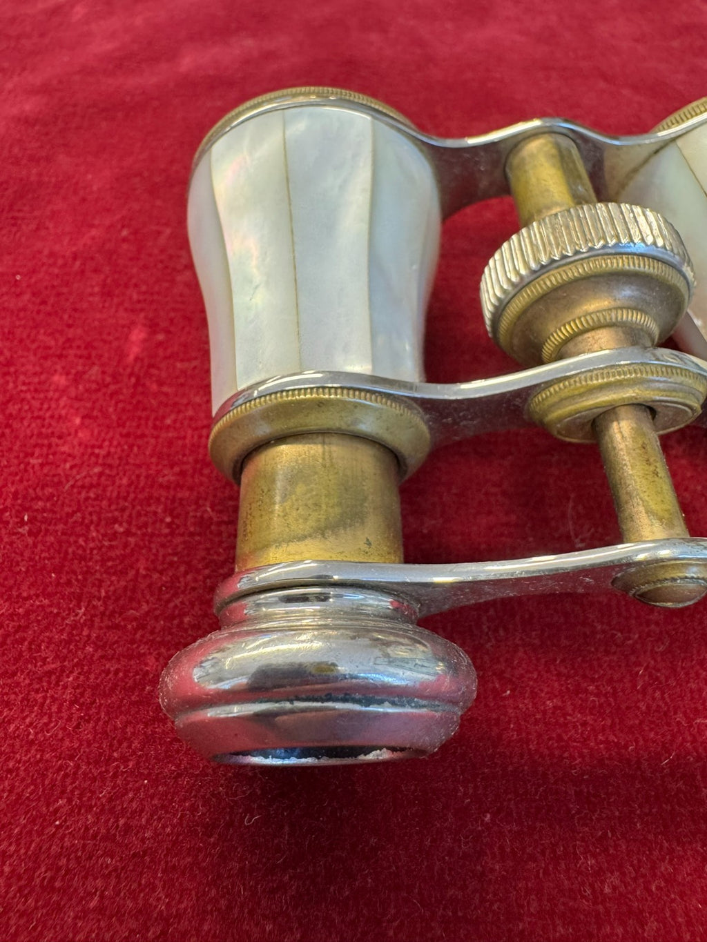 Antikes Fernglas Messing mit Perlmutt mit Tasche